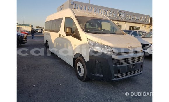Buy Import Toyota Hiace White Car in Import - Dubai in Ali Sabieh Region Buy Import Toyota Hiace White Car in Import - Dubai in Ali Sabieh Region