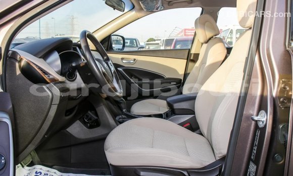 Buy Import Hyundai Santa Fe Brown Car in Import - Dubai in Ali Sabieh Region Buy Import Hyundai Santa Fe Brown Car in Import - Dubai in Ali Sabieh Region