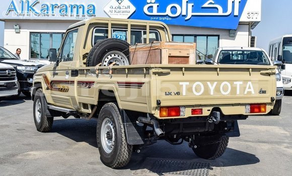Buy Import Toyota Land Cruiser Beige Car in Import - Dubai in Ali Sabieh Region Buy Import Toyota Land Cruiser Beige Car in Import - Dubai in Ali Sabieh Region