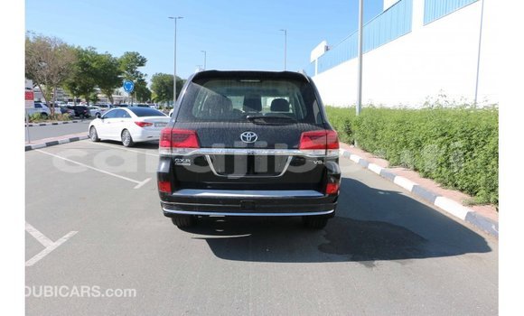 Buy Import Toyota Land Cruiser Black Car in Import - Dubai in Ali Sabieh Region Buy Import Toyota Land Cruiser Black Car in Import - Dubai in Ali Sabieh Region
