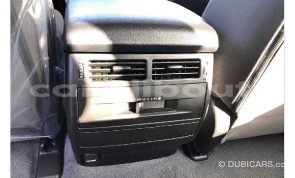 Acheter Import Voiture Toyota Land Cruiser Noir à Import - Dubai, Ali Sabieh Region Acheter Import Voiture Toyota Land Cruiser Noir à Import - Dubai, Ali Sabieh Region
