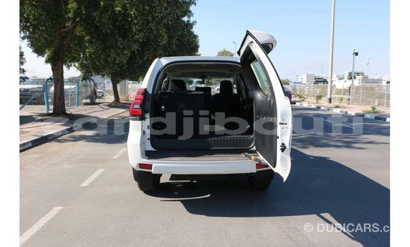 Buy Import Toyota Prado White Car in Import - Dubai in Ali Sabieh Region Buy Import Toyota Prado White Car in Import - Dubai in Ali Sabieh Region