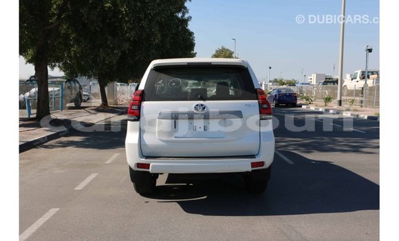 Buy Import Toyota Prado White Car in Import - Dubai in Ali Sabieh Region Buy Import Toyota Prado White Car in Import - Dubai in Ali Sabieh Region