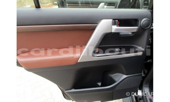 Acheter Import Voiture Toyota Land Cruiser Noir à Import - Dubai, Ali Sabieh Region Acheter Import Voiture Toyota Land Cruiser Noir à Import - Dubai, Ali Sabieh Region