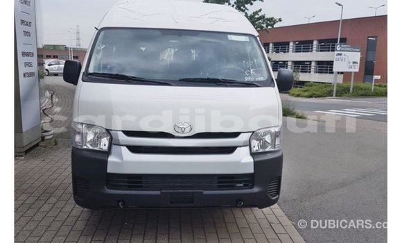 Buy Import Toyota Hiace White Car in Import - Dubai in Ali Sabieh Region Buy Import Toyota Hiace White Car in Import - Dubai in Ali Sabieh Region