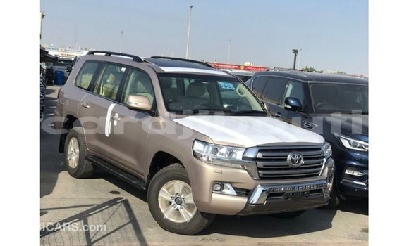 Acheter Import Voiture Toyota Land Cruiser Autre à Import - Dubai, Ali Sabieh Region Acheter Import Voiture Toyota Land Cruiser Autre à Import - Dubai, Ali Sabieh Region