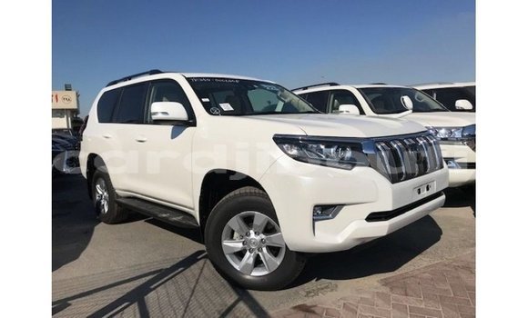 Acheter Import Voiture Toyota Prado Blanc à Import - Dubai, Ali Sabieh Region Acheter Import Voiture Toyota Prado Blanc à Import - Dubai, Ali Sabieh Region