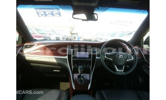 Acheter Import Voiture Toyota Harrier Noir à Import - Dubai, Ali Sabieh Region Acheter Import Voiture Toyota Harrier Noir à Import - Dubai, Ali Sabieh Region