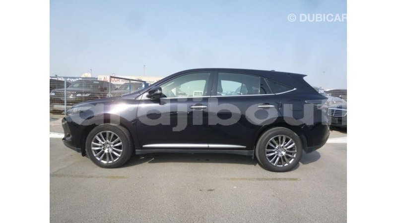 Big with watermark toyota harrier ali sabieh region import dubai 2995