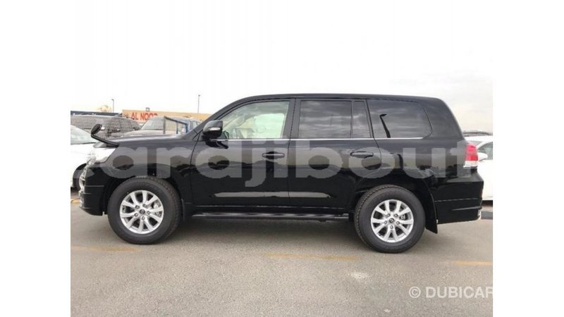 Big with watermark toyota land cruiser ali sabieh region import dubai 2996