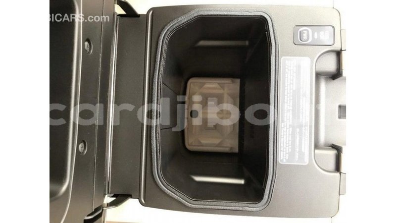 Big with watermark toyota land cruiser ali sabieh region import dubai 2996