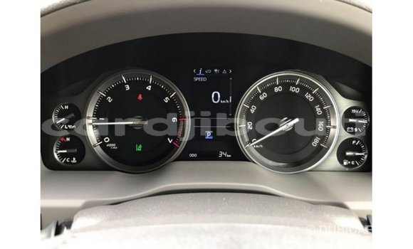 Acheter Import Voiture Toyota Land Cruiser Noir à Import - Dubai, Ali Sabieh Region Acheter Import Voiture Toyota Land Cruiser Noir à Import - Dubai, Ali Sabieh Region