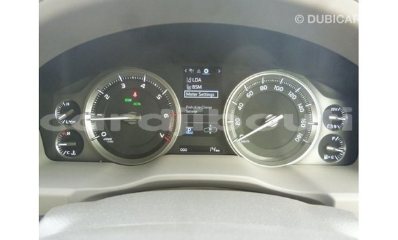 Acheter Import Voiture Toyota Land Cruiser Blanc à Import - Dubai, Ali Sabieh Region Acheter Import Voiture Toyota Land Cruiser Blanc à Import - Dubai, Ali Sabieh Region