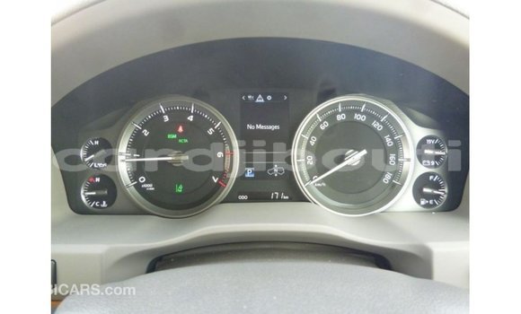 Acheter Import Voiture Toyota Land Cruiser Blanc à Import - Dubai, Ali Sabieh Region Acheter Import Voiture Toyota Land Cruiser Blanc à Import - Dubai, Ali Sabieh Region