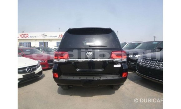 Acheter Import Voiture Toyota Land Cruiser Noir à Import - Dubai, Ali Sabieh Region Acheter Import Voiture Toyota Land Cruiser Noir à Import - Dubai, Ali Sabieh Region