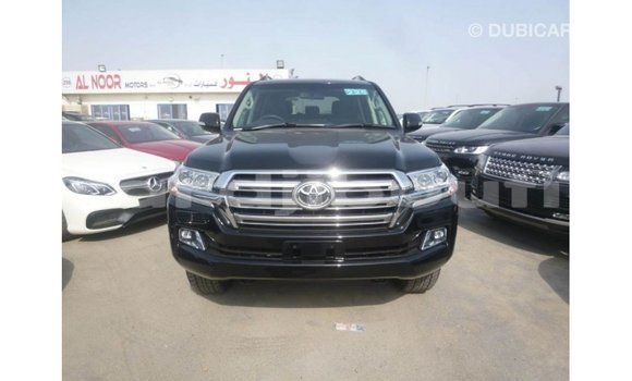 Acheter Import Voiture Toyota Land Cruiser Noir à Import - Dubai, Ali Sabieh Region Acheter Import Voiture Toyota Land Cruiser Noir à Import - Dubai, Ali Sabieh Region