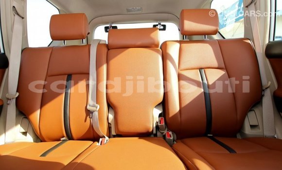 Buy Import Toyota Prado White Car in Import - Dubai in Ali Sabieh Region Buy Import Toyota Prado White Car in Import - Dubai in Ali Sabieh Region