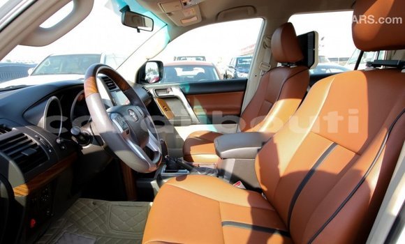 Buy Import Toyota Prado White Car in Import - Dubai in Ali Sabieh Region Buy Import Toyota Prado White Car in Import - Dubai in Ali Sabieh Region
