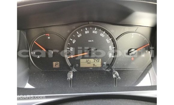 Acheter Import Voiture Toyota Hiace Blanc à Import - Dubai, Ali Sabieh Region Acheter Import Voiture Toyota Hiace Blanc à Import - Dubai, Ali Sabieh Region