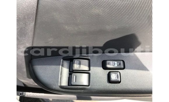 Acheter Import Voiture Toyota Hiace Blanc à Import - Dubai, Ali Sabieh Region Acheter Import Voiture Toyota Hiace Blanc à Import - Dubai, Ali Sabieh Region