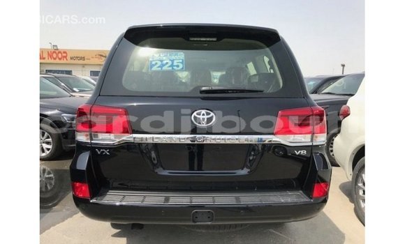 Acheter Import Voiture Toyota Land Cruiser Noir à Import - Dubai, Ali Sabieh Region Acheter Import Voiture Toyota Land Cruiser Noir à Import - Dubai, Ali Sabieh Region