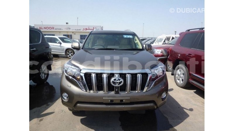 Big with watermark toyota prado ali sabieh region import dubai 3014