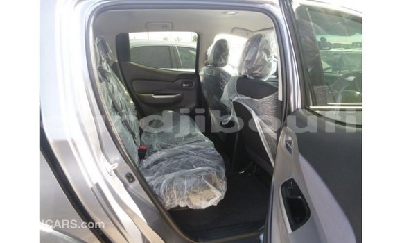 Acheter Import Voiture Mitsubishi i Autre à Import - Dubai, Ali Sabieh Region Acheter Import Voiture Mitsubishi i Autre à Import - Dubai, Ali Sabieh Region