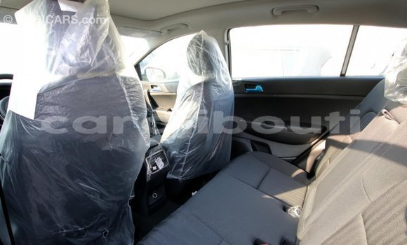 Buy Import Kia Sportage White Car in Import - Dubai in Ali Sabieh Region Buy Import Kia Sportage White Car in Import - Dubai in Ali Sabieh Region