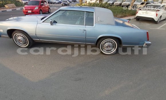 Acheter Import Voiture Cadillac Eldorado Bleu à Import - Dubai, Ali Sabieh Region Acheter Import Voiture Cadillac Eldorado Bleu à Import - Dubai, Ali Sabieh Region