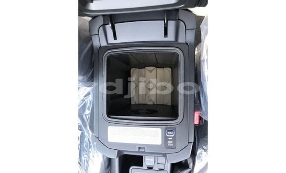 Acheter Import Voiture Toyota Prado Noir à Import - Dubai, Ali Sabieh Region Acheter Import Voiture Toyota Prado Noir à Import - Dubai, Ali Sabieh Region