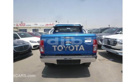 Acheter Import Voiture Toyota Hilux Bleu à Import - Dubai, Ali Sabieh Region Acheter Import Voiture Toyota Hilux Bleu à Import - Dubai, Ali Sabieh Region