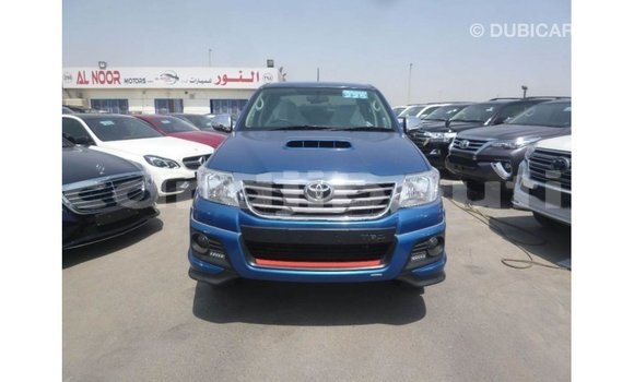 Acheter Import Voiture Toyota Hilux Bleu à Import - Dubai, Ali Sabieh Region Acheter Import Voiture Toyota Hilux Bleu à Import - Dubai, Ali Sabieh Region