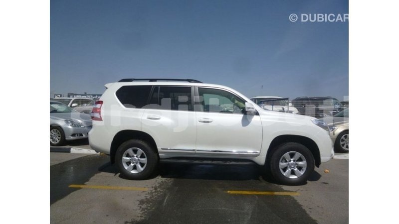 Big with watermark toyota prado ali sabieh region import dubai 3050