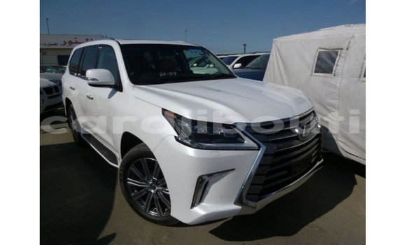 Acheter Import Voiture Lexus LX Blanc à Import - Dubai, Ali Sabieh Region Acheter Import Voiture Lexus LX Blanc à Import - Dubai, Ali Sabieh Region