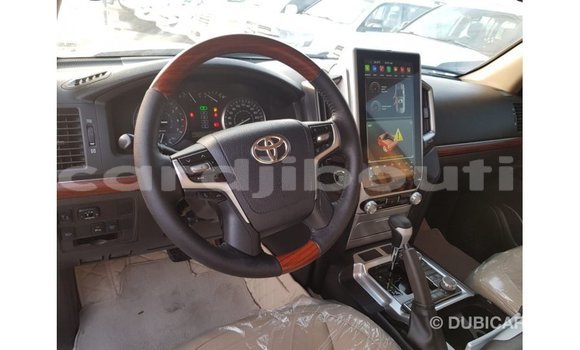 Acheter Import Voiture Toyota Land Cruiser Autre à Import - Dubai, Ali Sabieh Region Acheter Import Voiture Toyota Land Cruiser Autre à Import - Dubai, Ali Sabieh Region