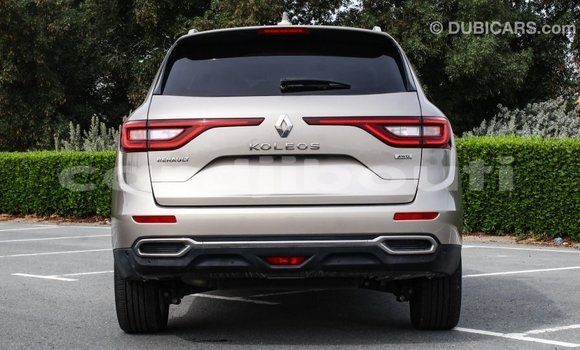 Acheter Import Voiture Renault Koleos Autre à Import - Dubai, Ali Sabieh Region Acheter Import Voiture Renault Koleos Autre à Import - Dubai, Ali Sabieh Region