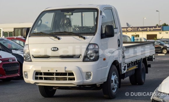 Buy Import Kia Carens White Car in Import - Dubai in Ali Sabieh Region Buy Import Kia Carens White Car in Import - Dubai in Ali Sabieh Region