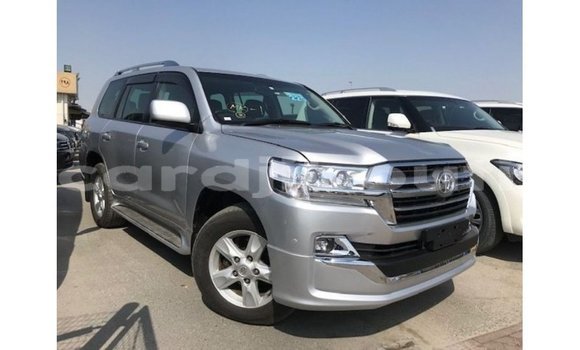 Acheter Import Voiture Toyota Land Cruiser Autre à Import - Dubai, Ali Sabieh Region Acheter Import Voiture Toyota Land Cruiser Autre à Import - Dubai, Ali Sabieh Region