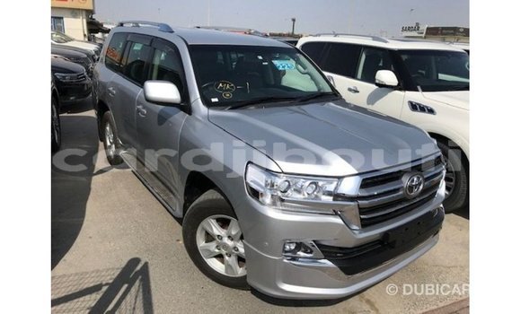 Acheter Import Voiture Toyota Land Cruiser Autre à Import - Dubai, Ali Sabieh Region Acheter Import Voiture Toyota Land Cruiser Autre à Import - Dubai, Ali Sabieh Region