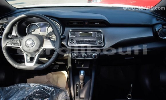 Buy Import Nissan 350Z Black Car in Import - Dubai in Ali Sabieh Region Buy Import Nissan 350Z Black Car in Import - Dubai in Ali Sabieh Region