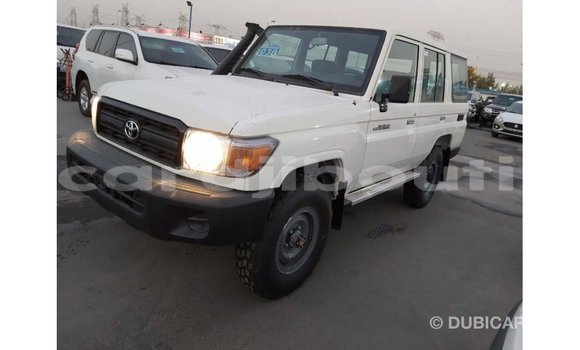 Buy Import Toyota Land Cruiser White Car in Import - Dubai in Ali Sabieh Region Buy Import Toyota Land Cruiser White Car in Import - Dubai in Ali Sabieh Region