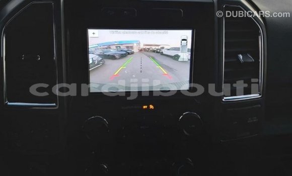 Acheter Import Voiture Ford V8 Noir à Import - Dubai, Ali Sabieh Region Acheter Import Voiture Ford V8 Noir à Import - Dubai, Ali Sabieh Region