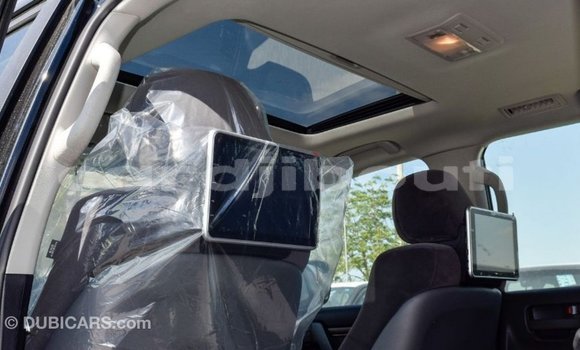 Acheter Import Voiture Toyota Land Cruiser Noir à Import - Dubai, Ali Sabieh Region Acheter Import Voiture Toyota Land Cruiser Noir à Import - Dubai, Ali Sabieh Region