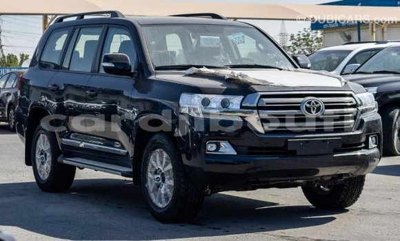 Acheter Import Voiture Toyota Land Cruiser Noir à Import - Dubai, Ali Sabieh Region Acheter Import Voiture Toyota Land Cruiser Noir à Import - Dubai, Ali Sabieh Region