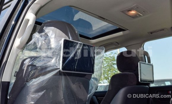 Acheter Import Voiture Toyota Land Cruiser Noir à Import - Dubai, Ali Sabieh Region Acheter Import Voiture Toyota Land Cruiser Noir à Import - Dubai, Ali Sabieh Region