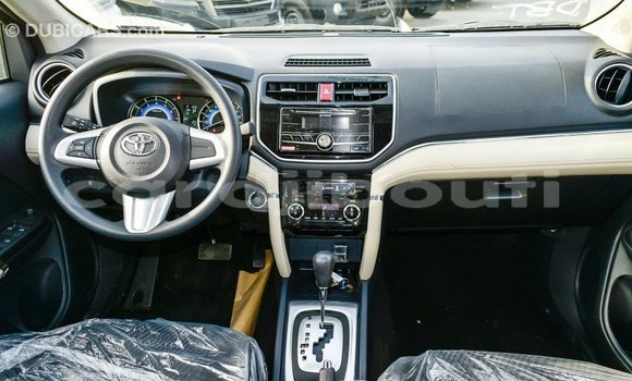 Acheter Import Voiture Toyota Rush Marron à Import - Dubai, Ali Sabieh Region Acheter Import Voiture Toyota Rush Marron à Import - Dubai, Ali Sabieh Region