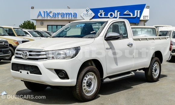 Acheter Import Voiture Toyota Hilux Blanc à Import - Dubai, Ali Sabieh Region Acheter Import Voiture Toyota Hilux Blanc à Import - Dubai, Ali Sabieh Region