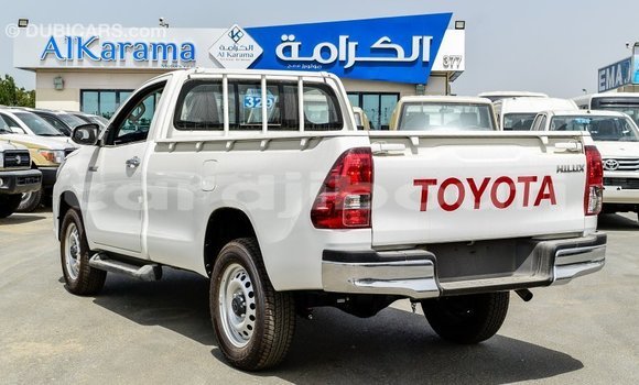 Acheter Import Voiture Toyota Hilux Blanc à Import - Dubai, Ali Sabieh Region Acheter Import Voiture Toyota Hilux Blanc à Import - Dubai, Ali Sabieh Region
