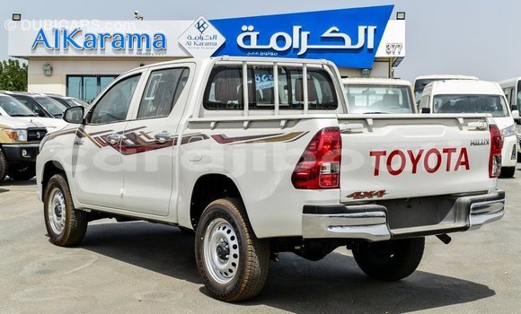 Acheter Import Voiture Toyota Hilux Blanc à Import - Dubai, Ali Sabieh Region Acheter Import Voiture Toyota Hilux Blanc à Import - Dubai, Ali Sabieh Region