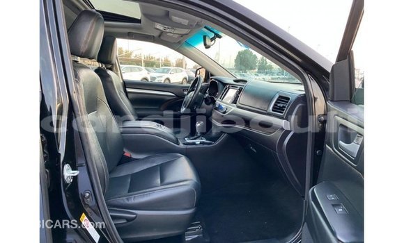 Buy Import Toyota Highlander Black Car in Import - Dubai in Ali Sabieh Region Buy Import Toyota Highlander Black Car in Import - Dubai in Ali Sabieh Region